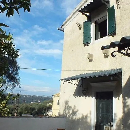 アパート Mansion Conti Gastouri (Corfu)